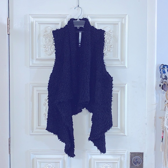 🖤Kensie’s Women’s Black Super Soft Faux Fur Bobble Vest Draped, Very Flattering - Picture 7 of 16